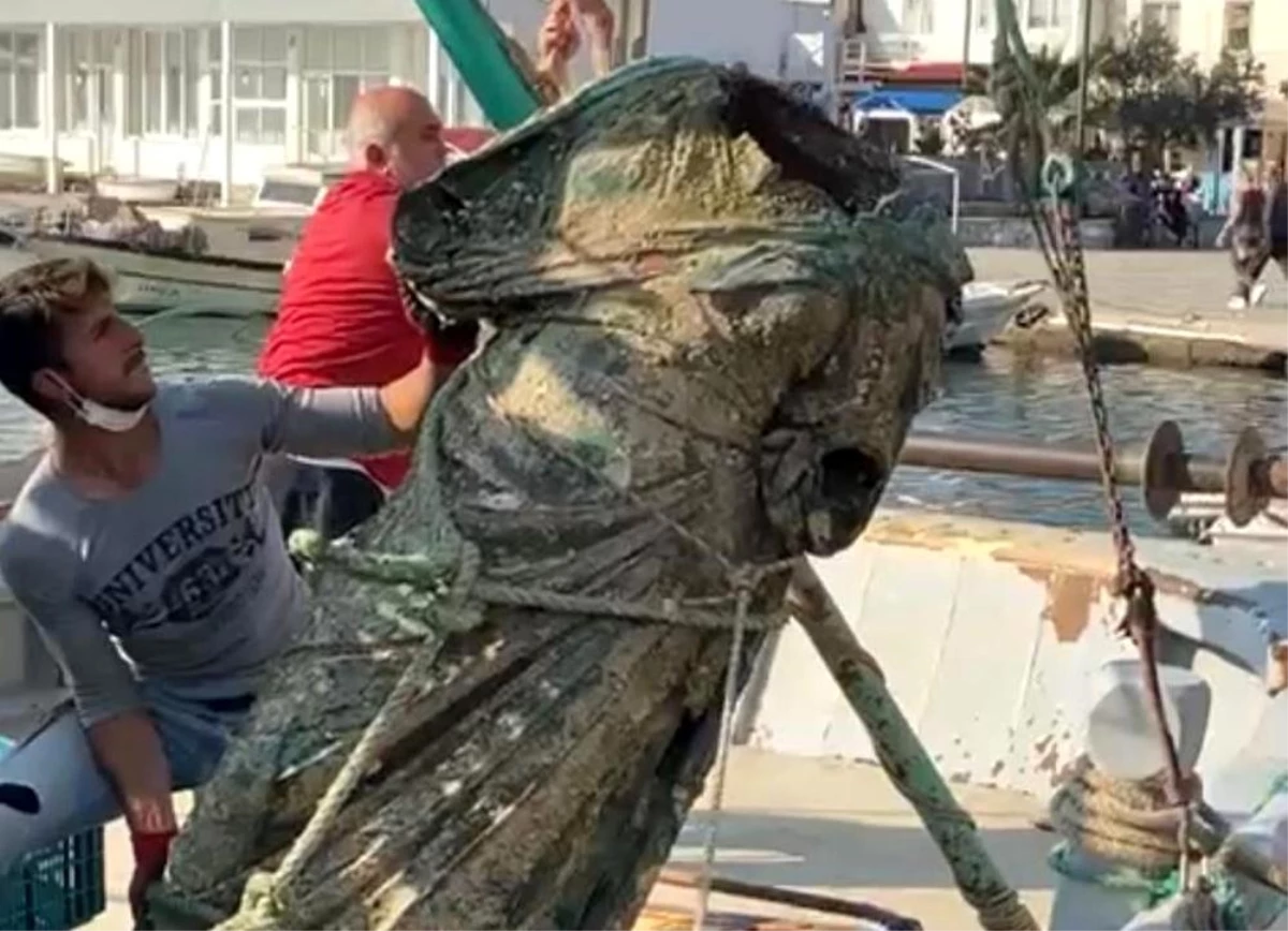 Balıkçıların ağına bu kez tarihi değeri yüksek heykel takıldı