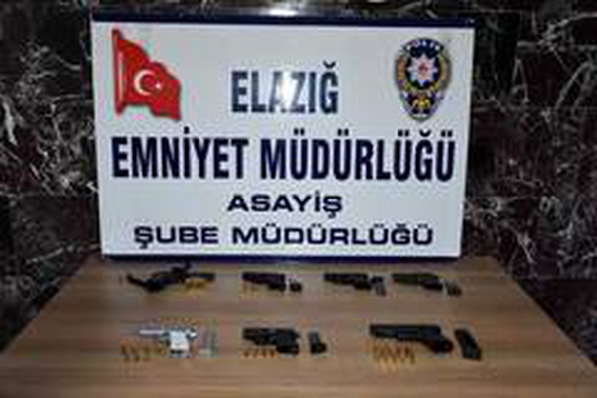 Elazığ\'da şok uygulamalarla yakalanan 20 şüpheli tutuklandı