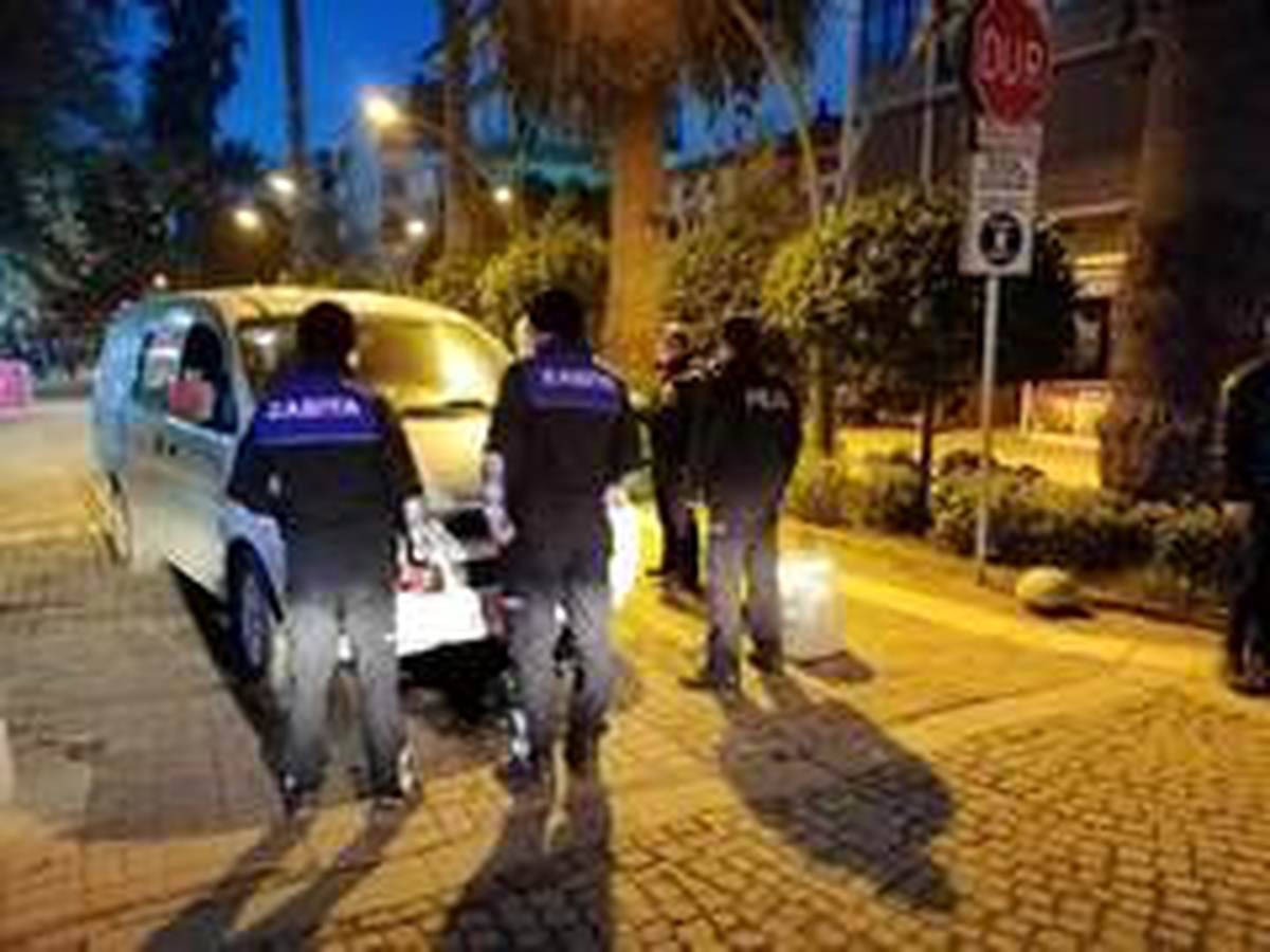 Erdek\'te hidrolik bariyer otomobili haşat etti