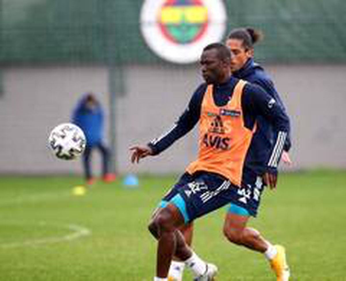 Fenerbahçe, Gençlerbirliği hazırlıklarına devam etti