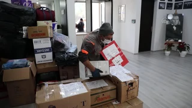 İzmir'deki depremzedelere yardım