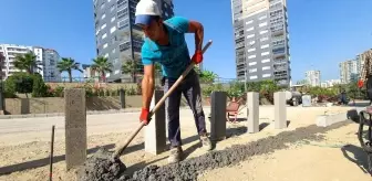 Mersin'de yeni asfalt ve kaldırım çalışmaları sürüyor