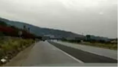 Otoyolda yarışan 2 motosiklet sürücüsüne para cezası Otoyolda yarışan 2 motosiklet sürücüsüne para cezası