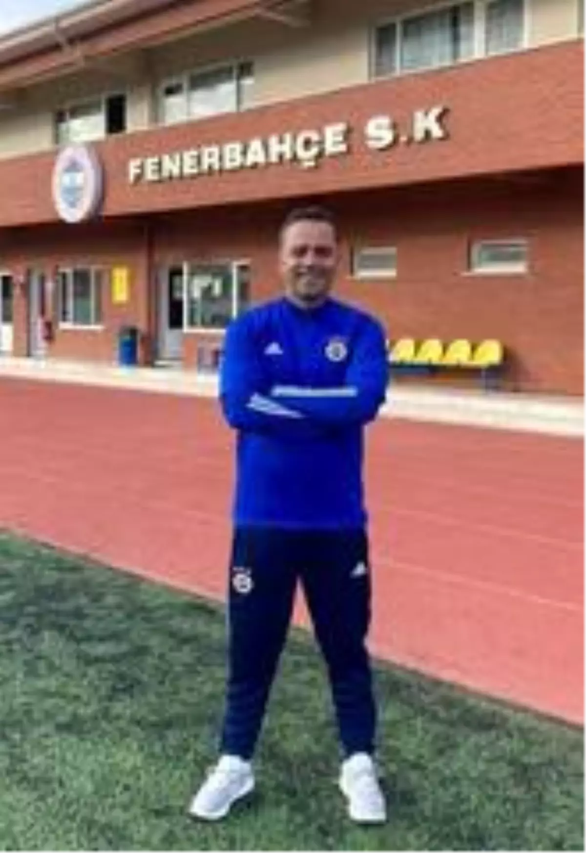 Fenerbahçe\'de Semih Şentürk futbol akademisi antrenörlüğüne getirildi