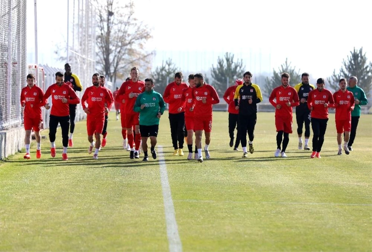 Sivasspor, Karagümrük maçının hazırlıklarını sürdürüyor