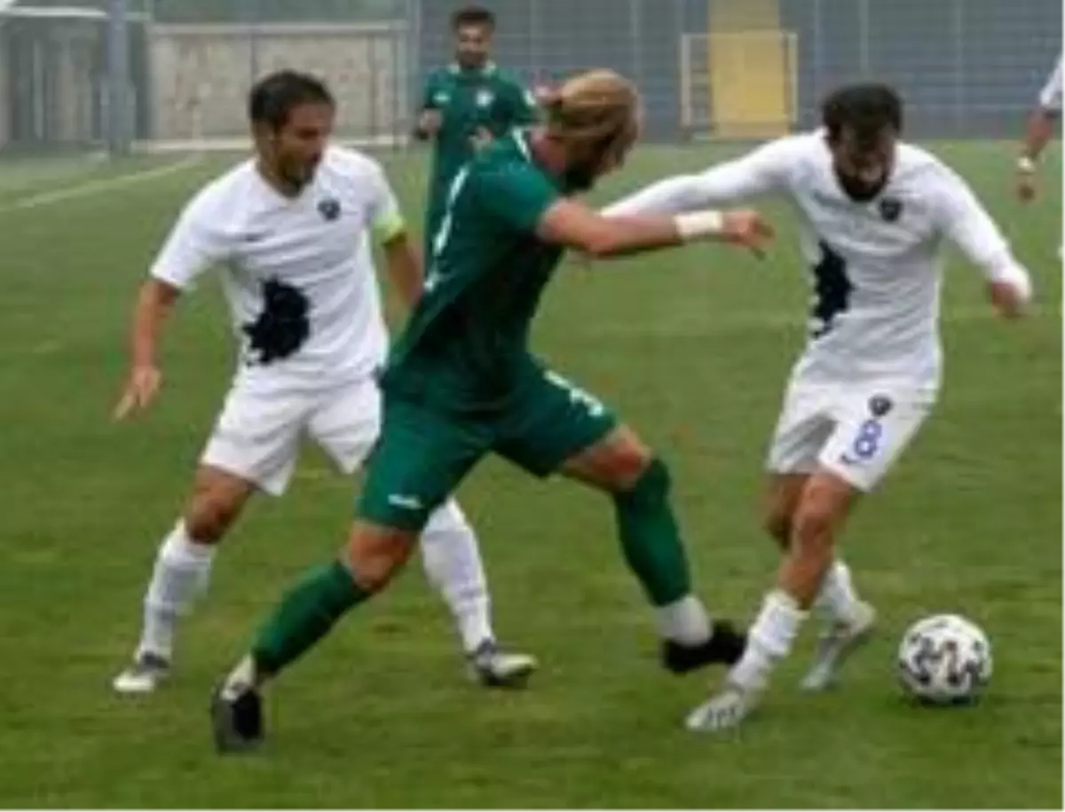 TFF 2. Lig: Karacabey Belediyespor: 2 Kırşehir Belediyespor: 2