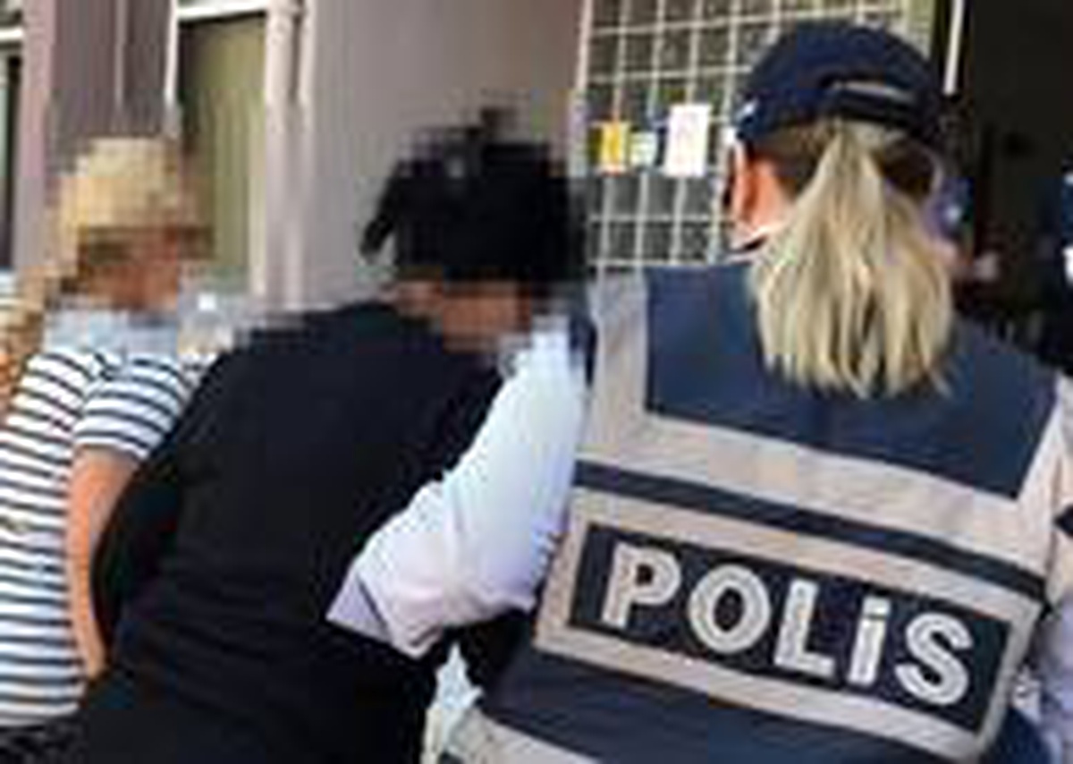 Son dakika haberi... Yankesici iki kadın yakalandı