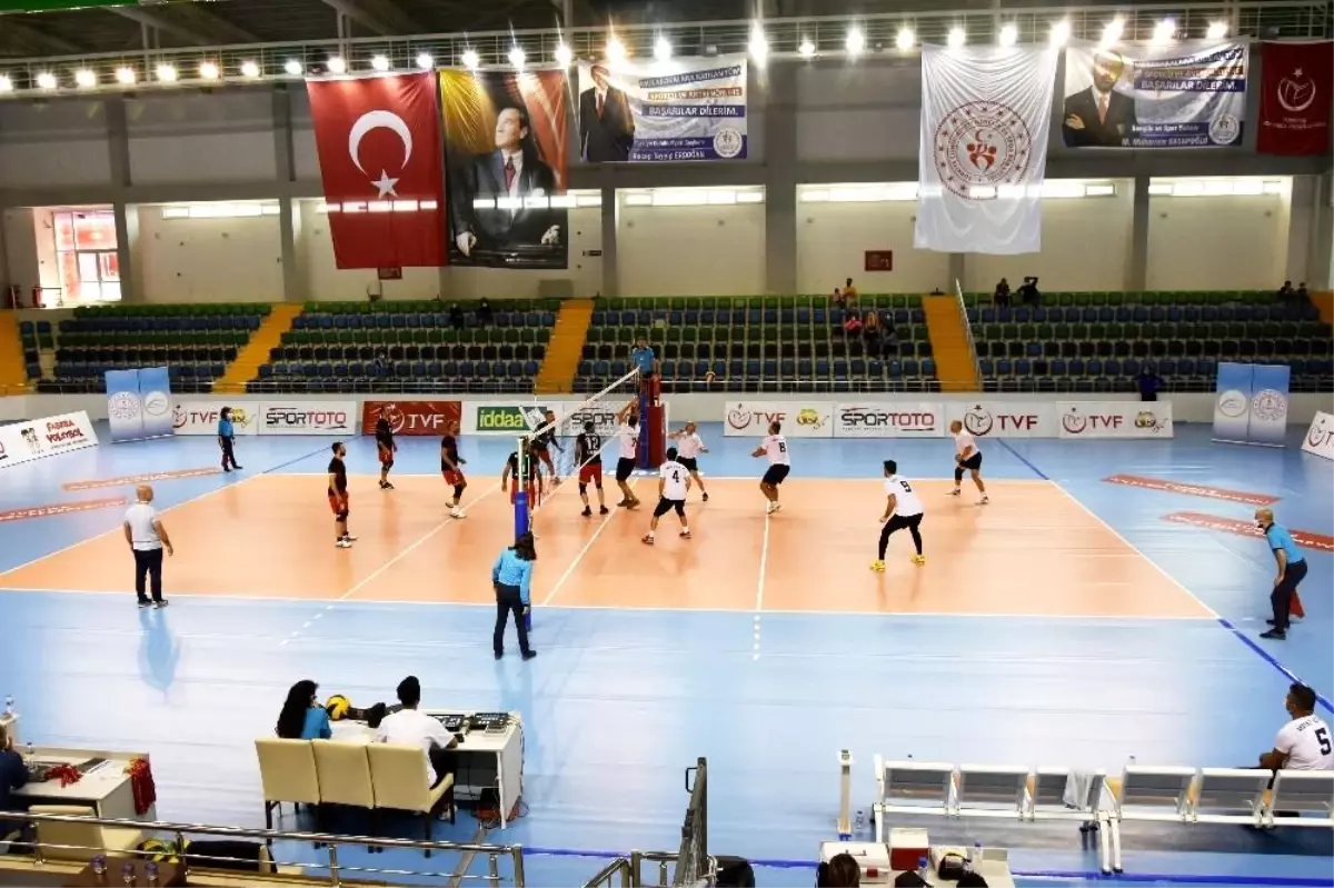 24 Kasım Öğretmenler Günü Voleybol Turnuvası sona erdi