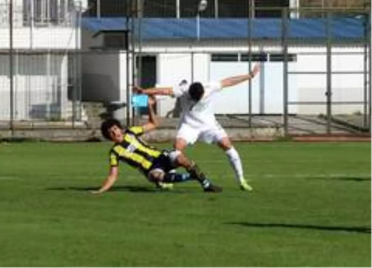 3. Lig: Belediye Derincespor: 0 Fatsa Belediyespor: 1