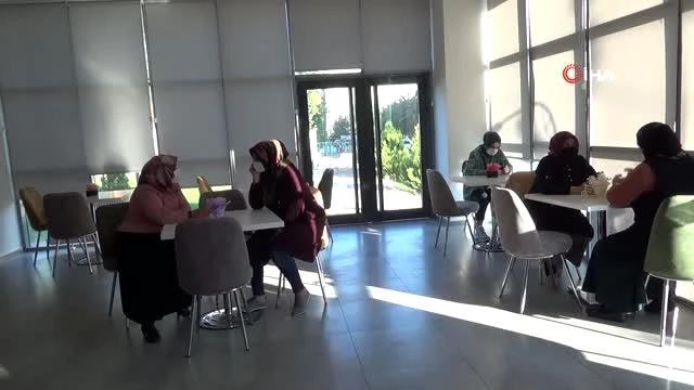 Diyarbakır'da kadınlara yönelik kafeterya açıldı