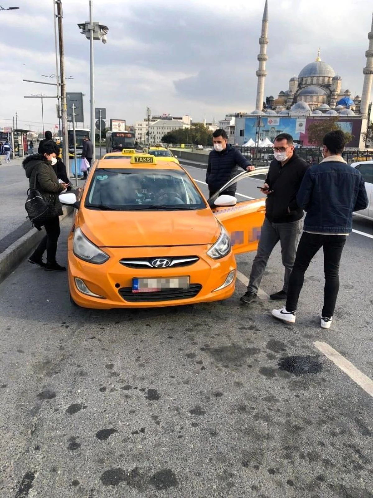 İstanbul\'da kısa mesafede yolcu almayan taksicilere ceza yağdı