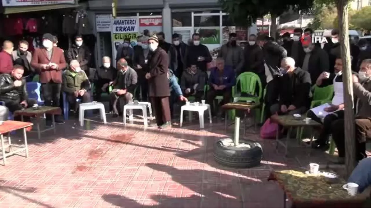 Kaymakam Aslan esnafı dinledi, gençlerle bir araya geldi