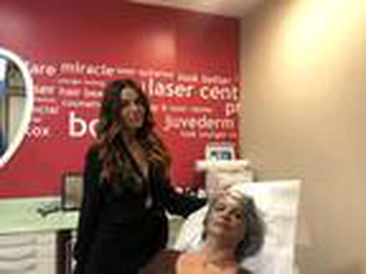 Leke, akne, saç dökülmesi ve egzamaya yeni nesil kök hücre tedavisi