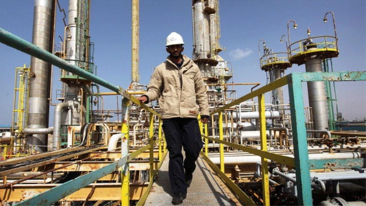 Libya\'daki ateşkes sonrası Fransız Total şirketi \'petrol üretimini artırmak için\' devrede