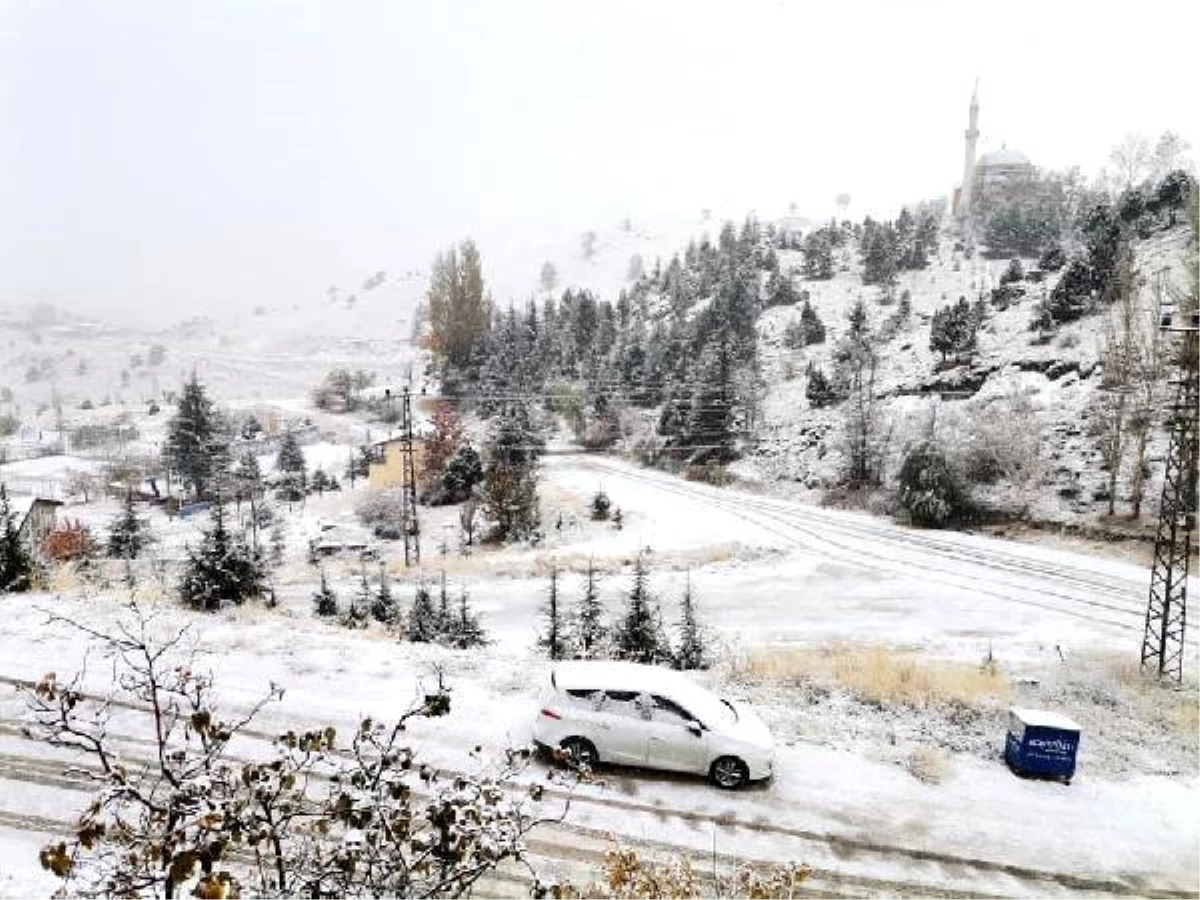 Antalya Saklıkent beyaza büründü