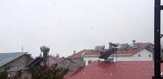 Çelikhan ilçesinde kar yağışı başladı