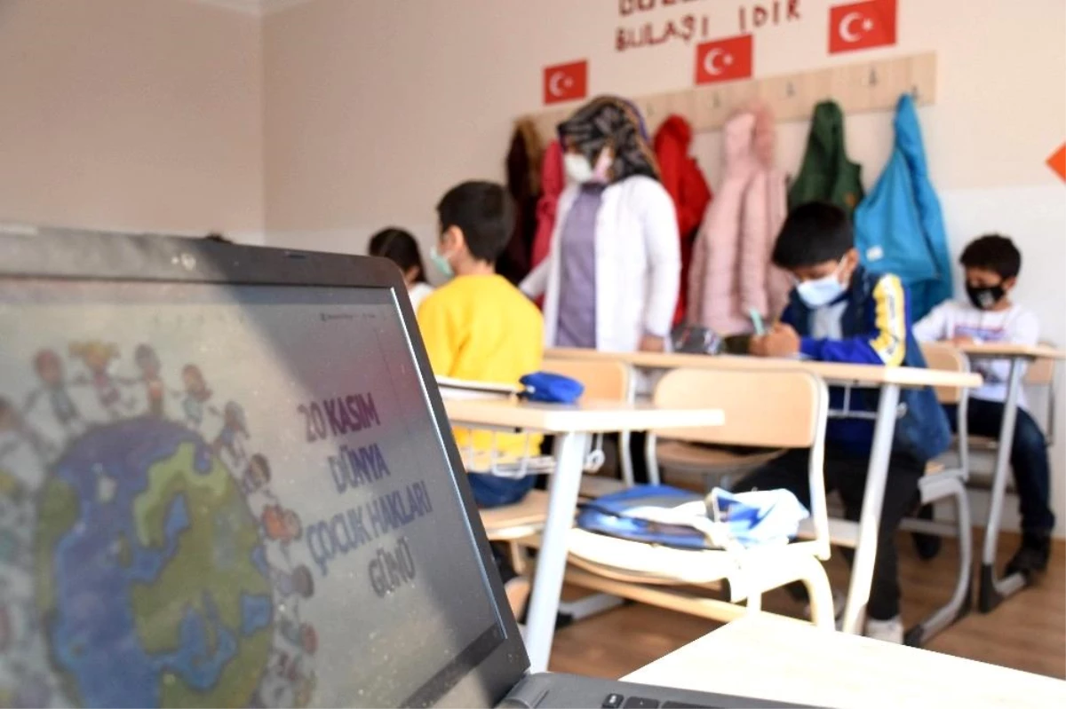 Diyarbakır\'da Dünya Çocuk Hakları Günü kutlandı