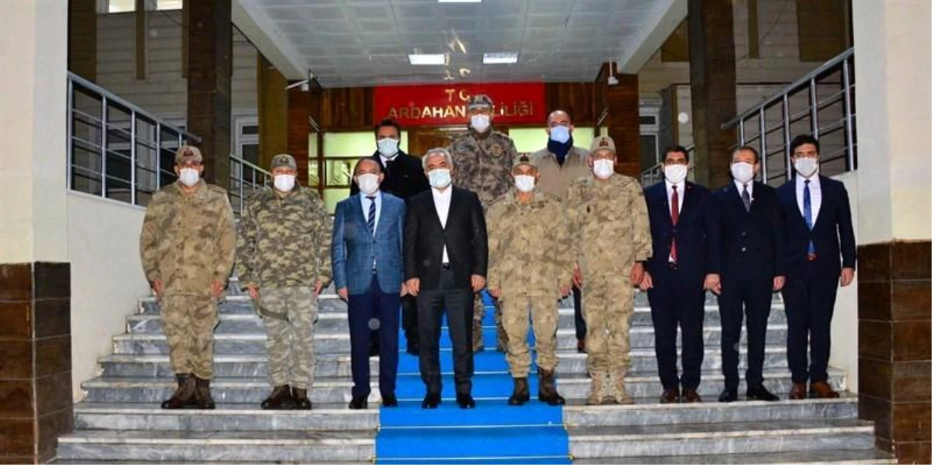 Son dakika haberleri | İçişleri Bakan Yardımcısı Mehmet Ersoy ve Jandarma Genel Komutanı Orgeneral Arif Çetin, Ardahan\'da