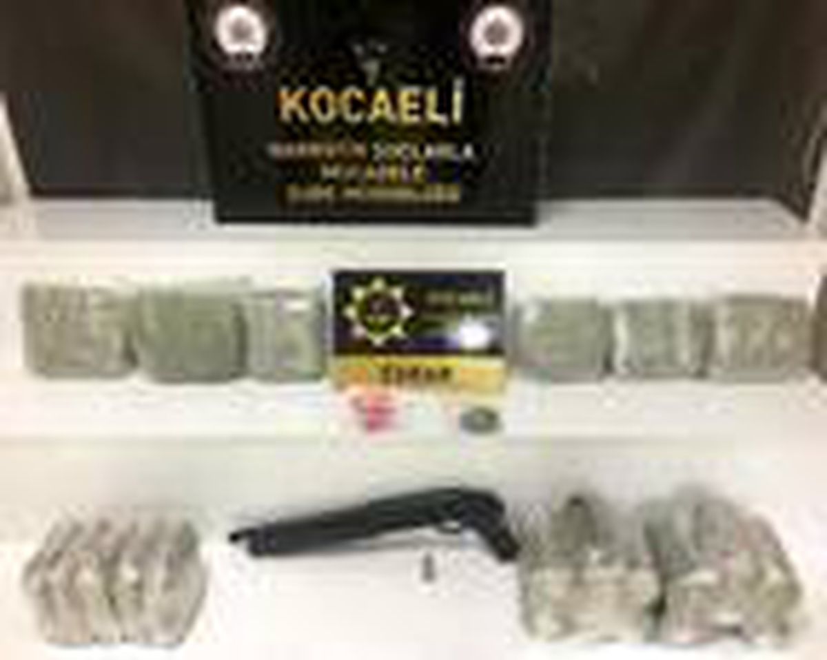 Kocaeli\'de 11 kilo 900 gram esrar ele geçirildi