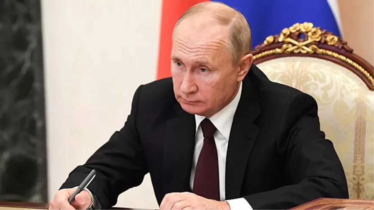 Putin: Koronavirüs, Büyük Buhran\'dan bu yana görülmemiş sistematik bir ekonomik kriz başlattı