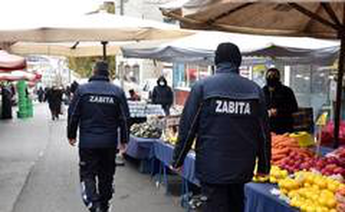 Tepebaşı zabıtası pazar yerlerinde denetimlerini sürdürüyor