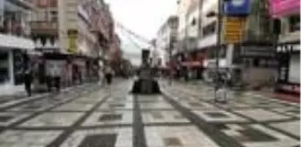 65 yaş ve üzerindeki vatandaşlar dışarı çıktı