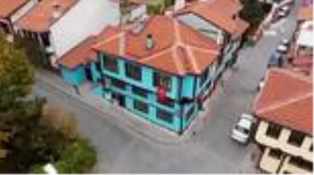 Afyon\'un geçmişi konuşan tarihi sokakları sizi bekliyor