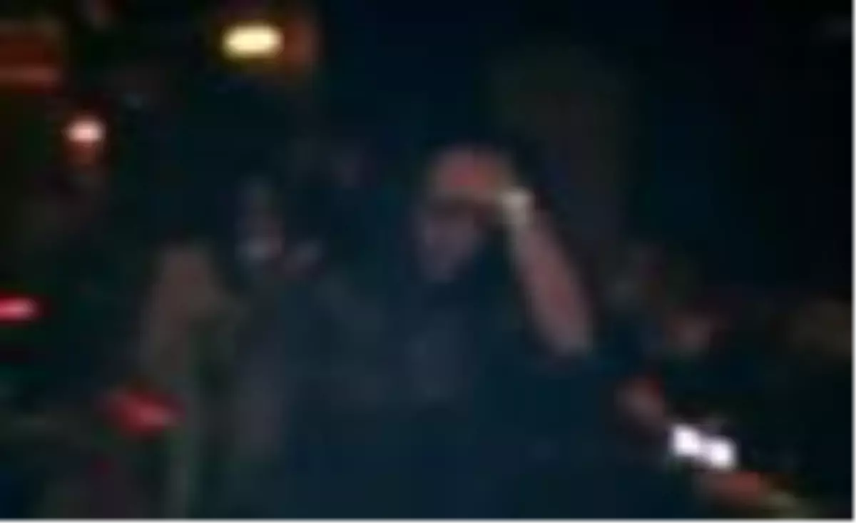 Son dakika haberi... Korona partisine polis baskını kamerada