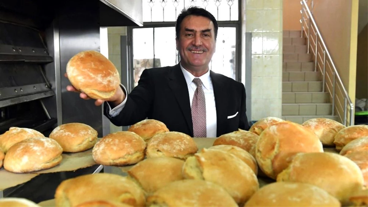Osmangazi\'de her gün 6 bin ekmek dağıtılıyor