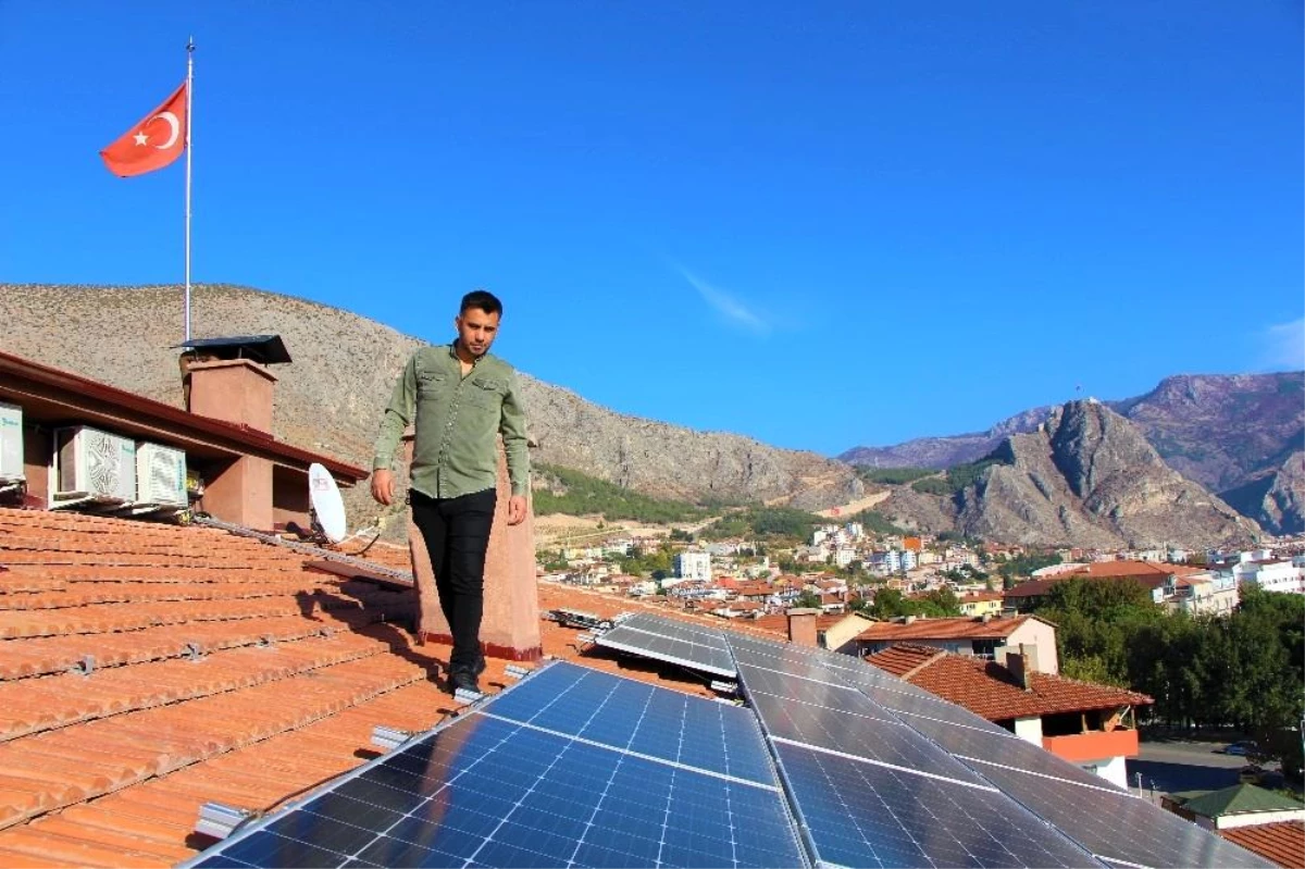 Atanamayan Ahmet öğretmen, güneş panellerinden elektrik üretip fazlasını satıyor