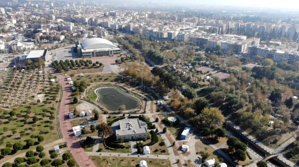 İzmir\'de deprem çadırları kaldırılıyor