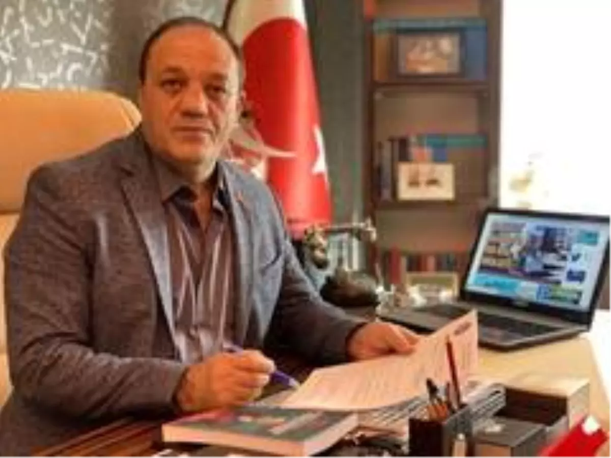 Karataş\'tan 24 Kasım Öğretmenler Günü mesajı