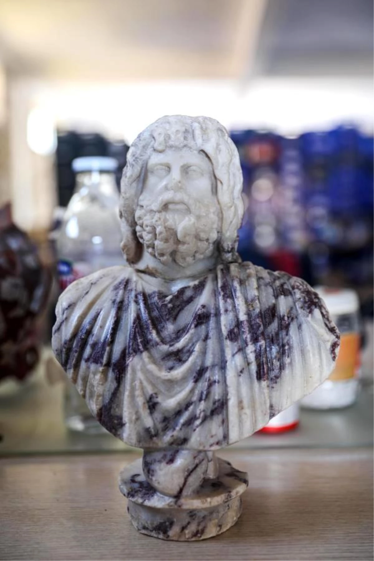 Kibyra\'da Roma dönemine ait Serapis büstüyle Asklepios heykelciği bulundu