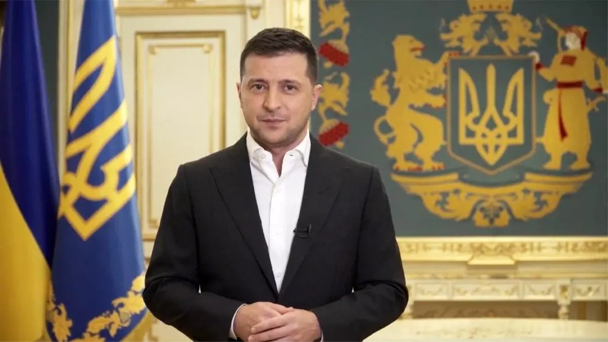 Ukrayna Devlet Başkanı Zelenskiy korona virüsü yendi