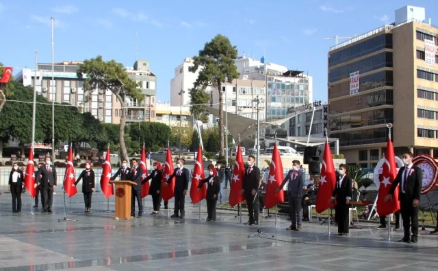 Antalya'da Öğretmenler Günü etkinliği