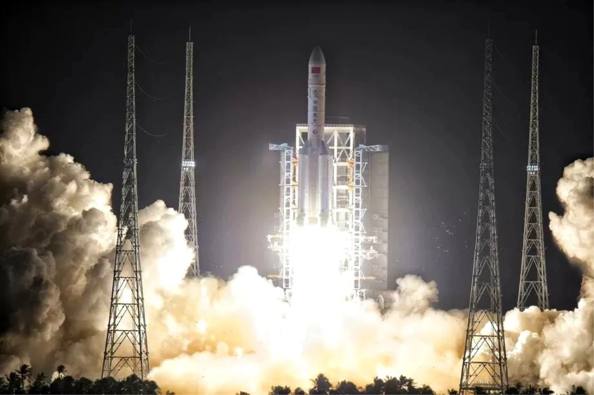 Çin\'in insansız uzay aracı yola çıktı