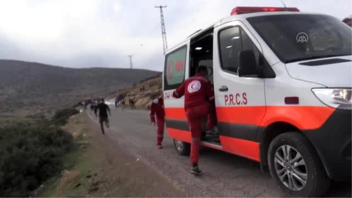 İsrail askerleri, ambulans içindeki yaralı Filistinliyi gözaltına almaya çalıştı