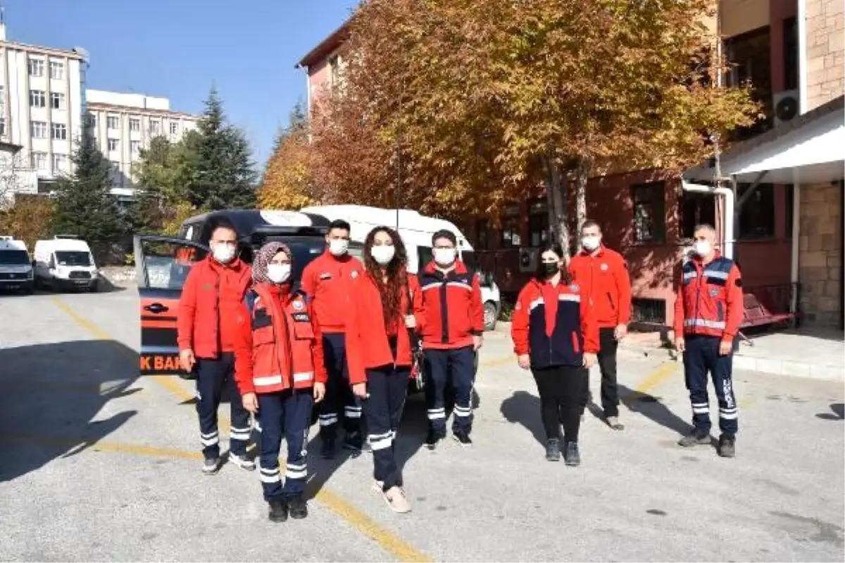 İzmir\'de 16 saat sonra enkazdan kurtuluşa imza atan UMKE ekibi, yaşadıklarını anlattı