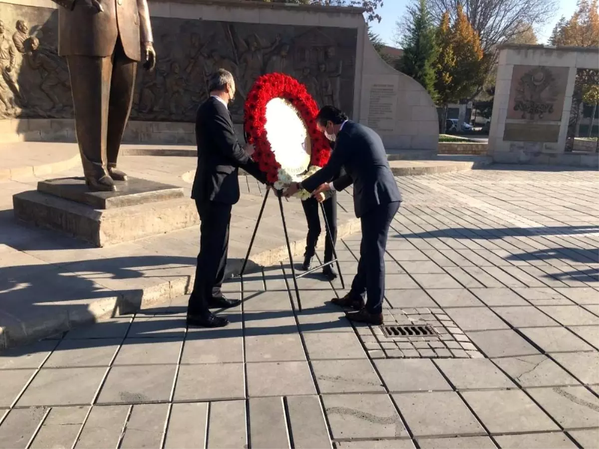 Kayseri\'de 24 Kasım Öğretmenler Günü kutlandı