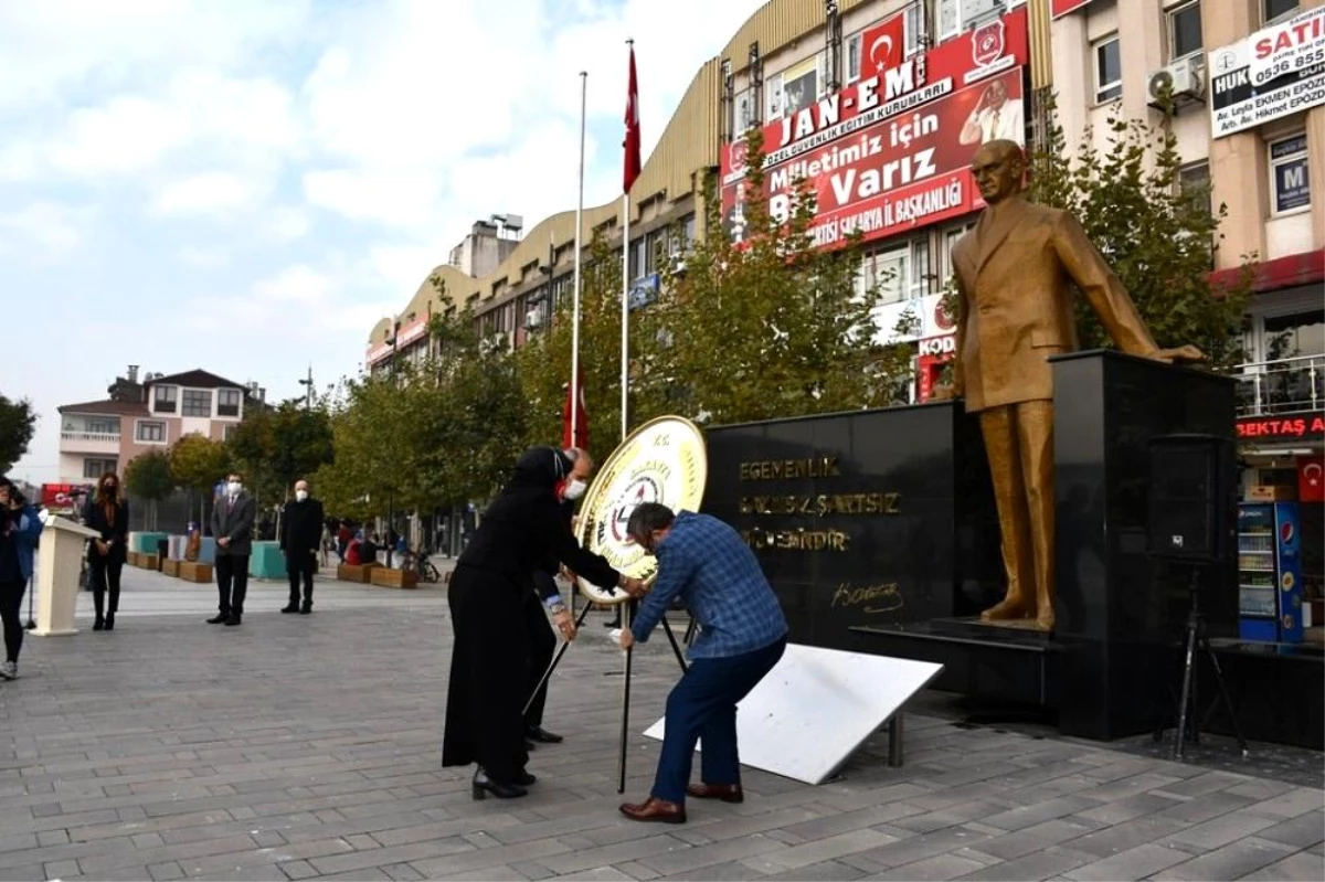 Sakarya\'da Öğretmenler Günü kutlandı