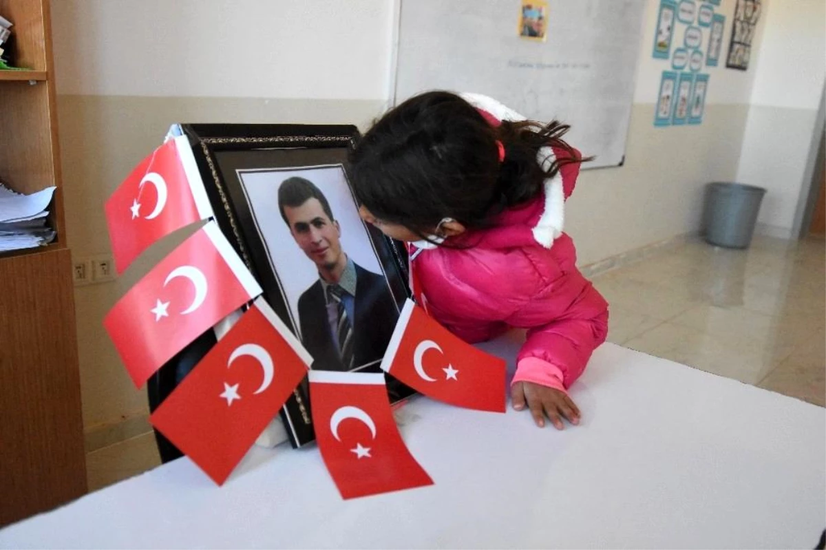 Son Dakika | Şehit Necmettin öğretmenin okulunda sevinç ve hüzün bir arada yaşandı