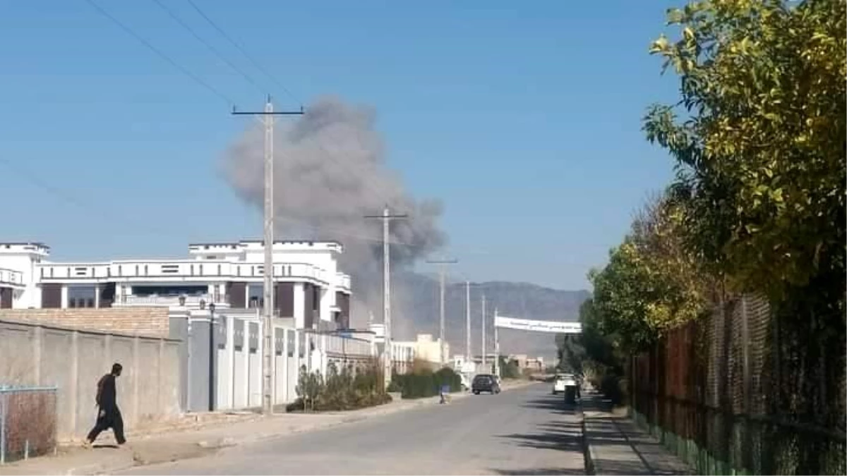 Afganistan\'da bomba yüklü araç patladı: 17 yaralı