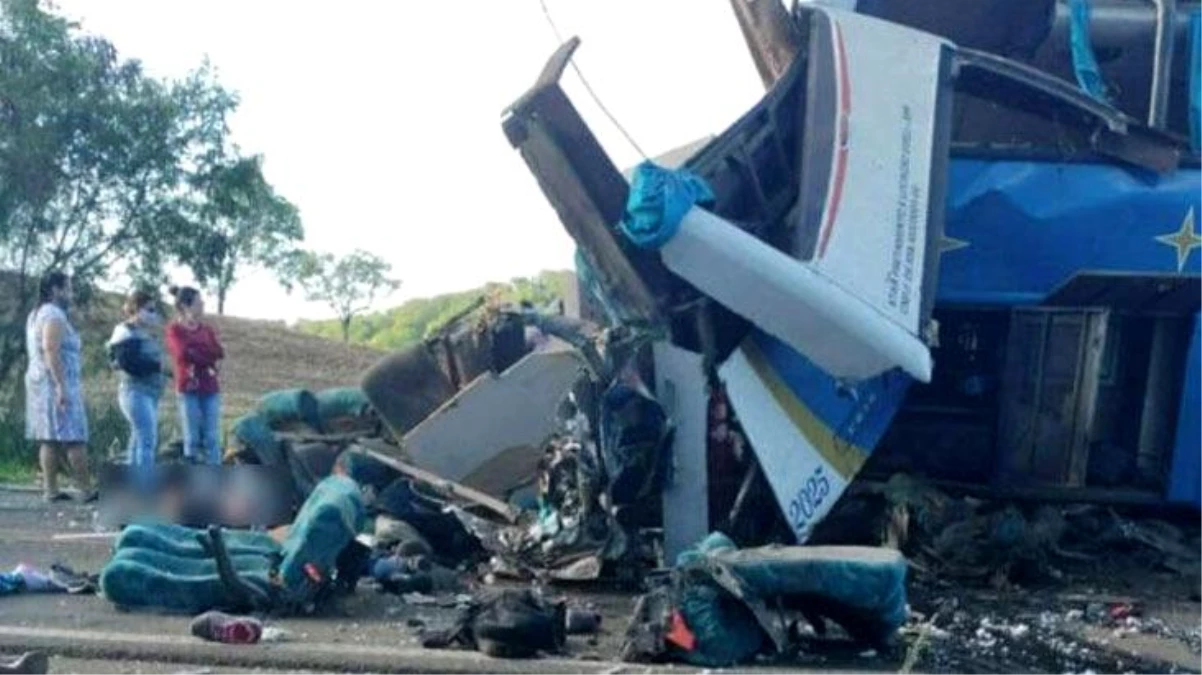 Brezilya\'da katliam gibi kaza: 37 kişi hayatını kaybetti