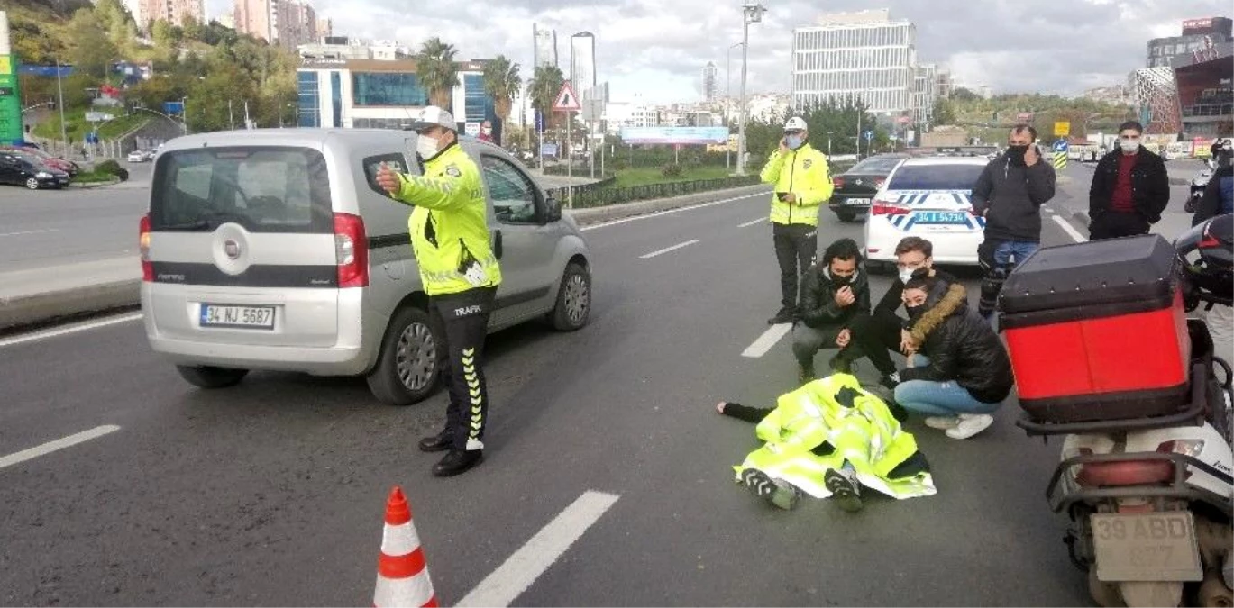 Son dakika haberleri: İstanbul\'da trafik polisinden yaralı genç kıza insanlık örneği