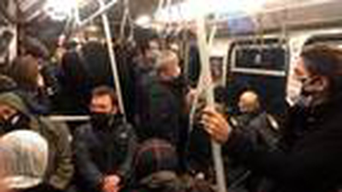 Kirazlı-Yenikapı Metrosu\'nda yine aynı görüntü