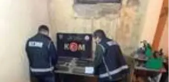 Kuaförün bodrum katında sahte plaka basmışlar