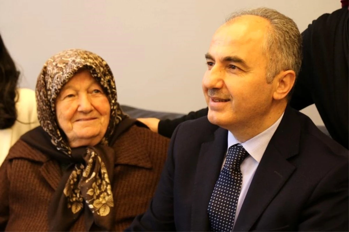 Rize Belediye Başkanı Rahmi Metin\'in annesi vefat etti