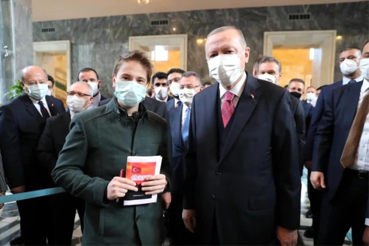 Milletvekili Özel\'in, oğlunun kaleme aldığı kitabın önsözünü Cumhurbaşkanı Erdoğan yazacak