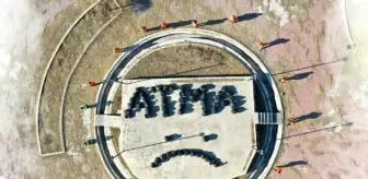 Farkındalık oluşturmak için çöplerle 'atma' yazdılar
