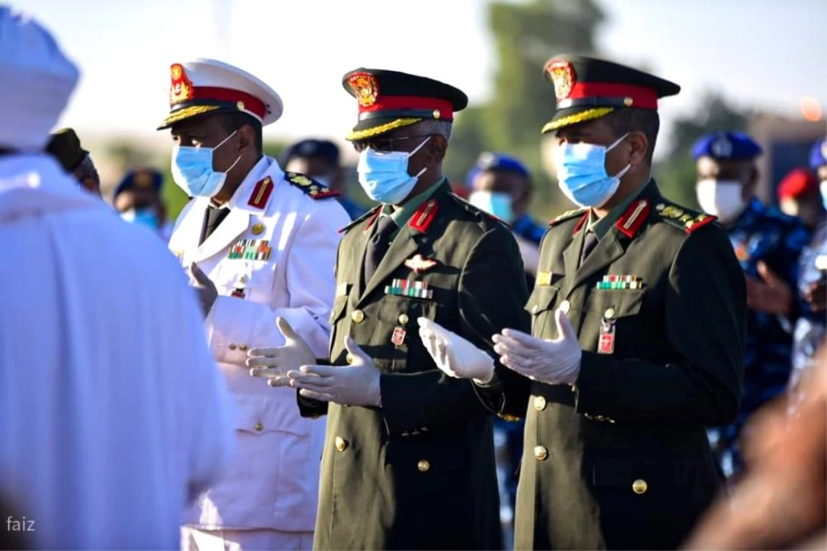 Son dakika: Sudan eski Başbakanı Mehdi son yolculuğuna uğurlandı